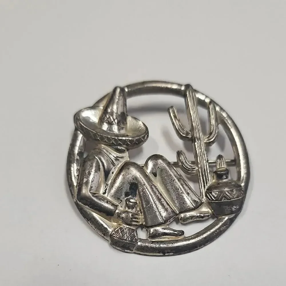 Vintage Sterling Silver Round Mexican Wanderer W/ Cactus Pin Brooch